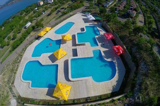 Mobile Home Apartment Camp Кленовица Экстерьер фото