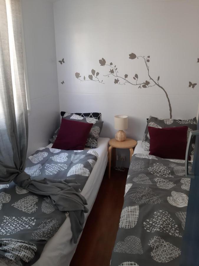 Mobile Home Apartment Camp Кленовица Экстерьер фото